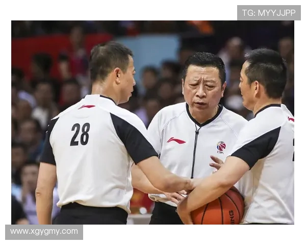 CBA足球裁判员名单：CBA赛事中是否有专门的足球裁判员名单？