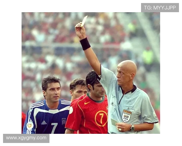 科里纳呼吁VAR审查第二张黄牌以避免误判卡卢卢事件再现